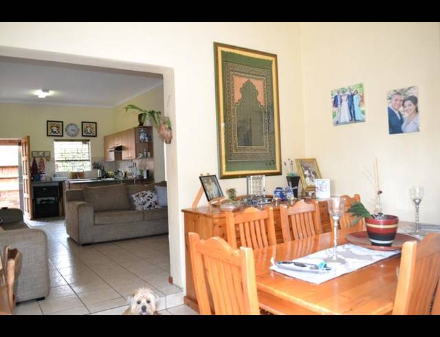 2 BEDROOM PROPERTY TO RENT IN SUGAR BUSH ESTATE